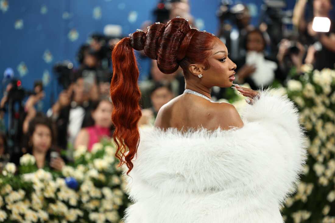 NEW YORK, NEW YORK - MAY 05: Megan Thee Stallion attends the 2025 Met Gala Celebrating